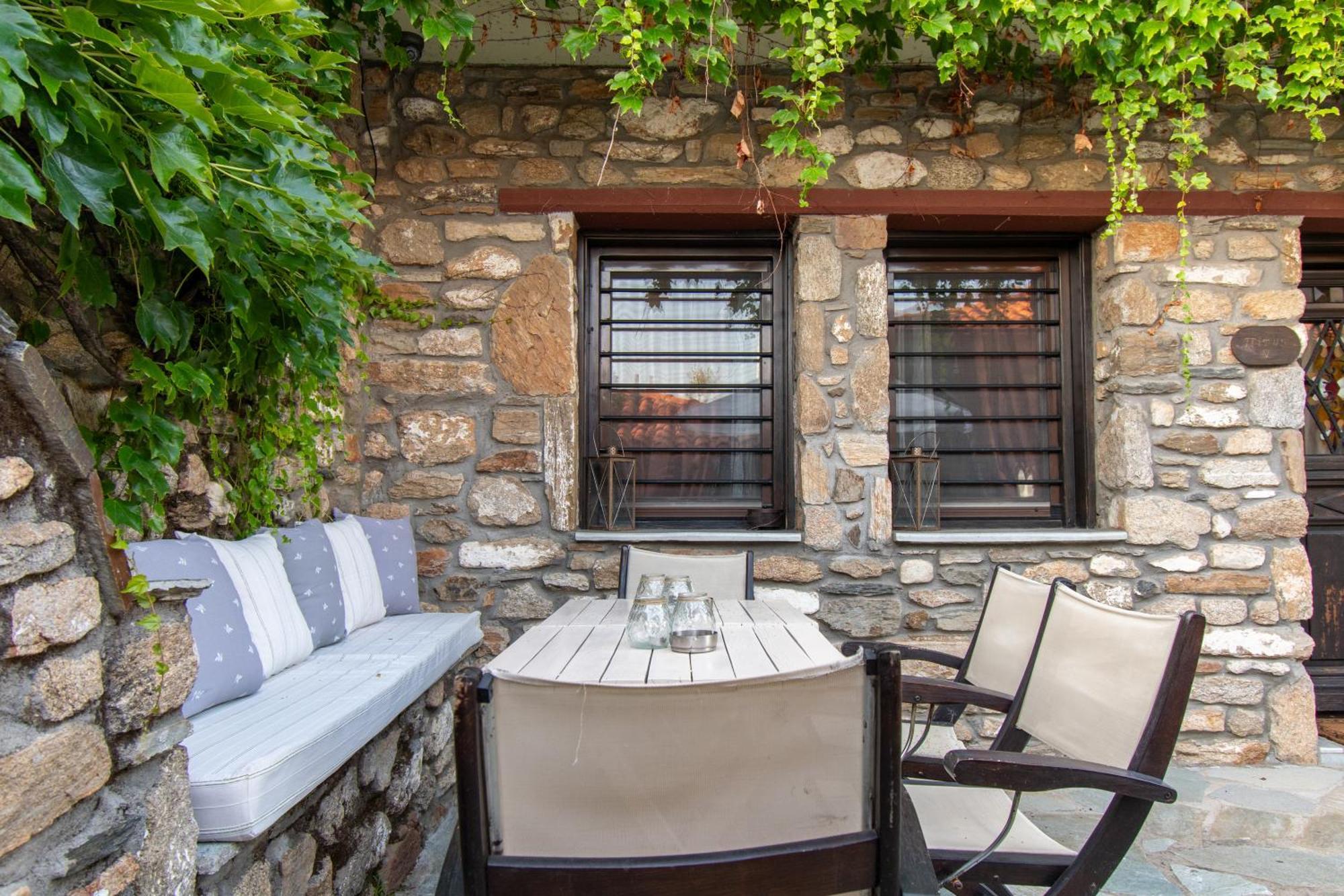 Oreiades Guesthouse Parthenón Екстериор снимка